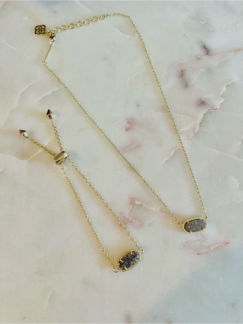 Kendra Scott Elisa Pendant Necklace & Elaina Bracelet set - Picture 2 of 9